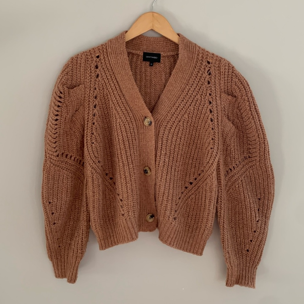 DRIFTWOOD Cropped Chunky Button Cardigan in Warm Dusty Rose